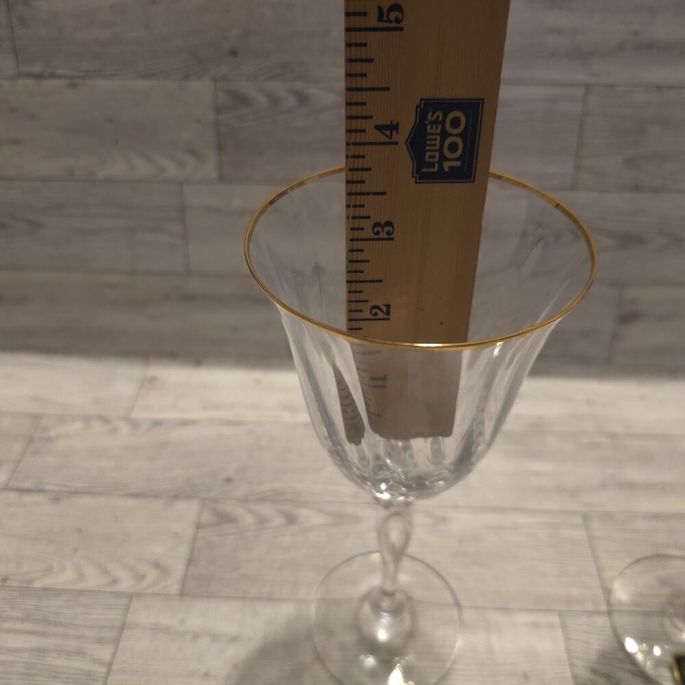 Set of 2 Oneida Crystal Chateau Gold 8" Tall Wine Glasses Retired Twisted Stem - Picture 9 of 9